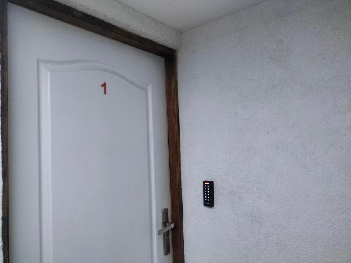 24H Gdynia Mini Apartamenty Na Kod Dostepu & Free Parking & No Keys Exterior foto