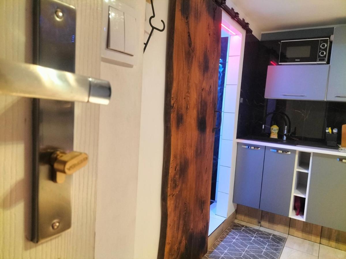 24H Gdynia Mini Apartamenty Na Kod Dostepu & Free Parking & No Keys Exterior foto